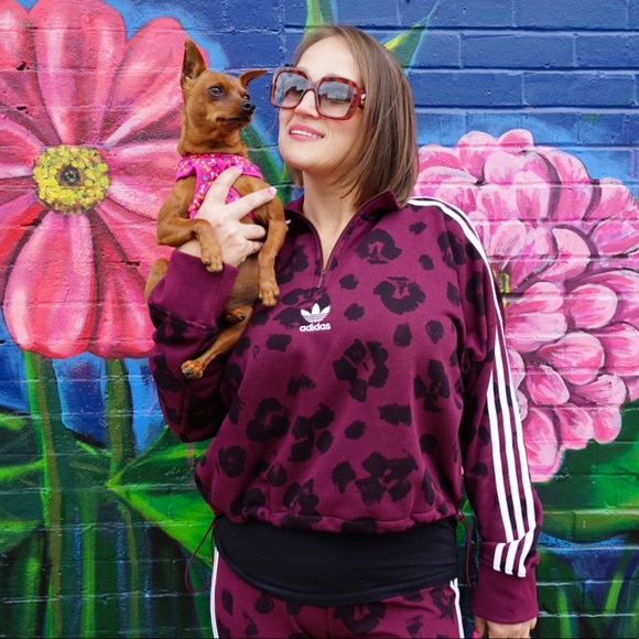 Meet your Posher, Dana - Picture 1 of 1